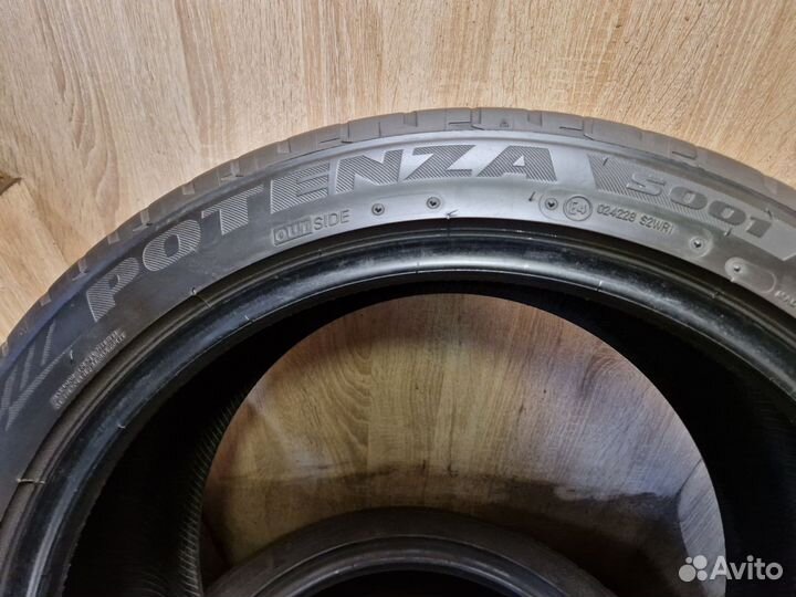 Bridgestone Potenza S001 245/45 R19 98Y