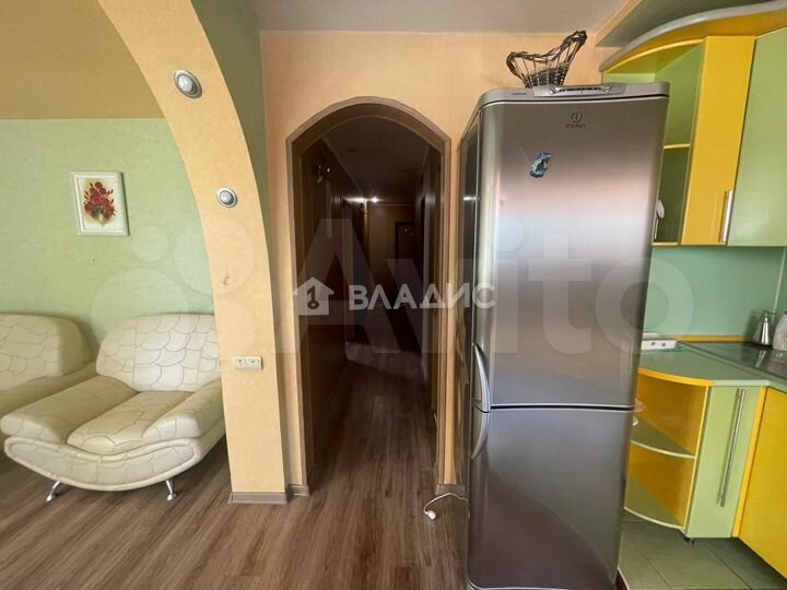 2-к. квартира, 57 м², 3/10 эт.