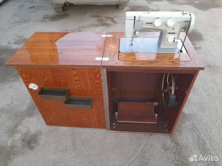 Швейная машинка подольск 142