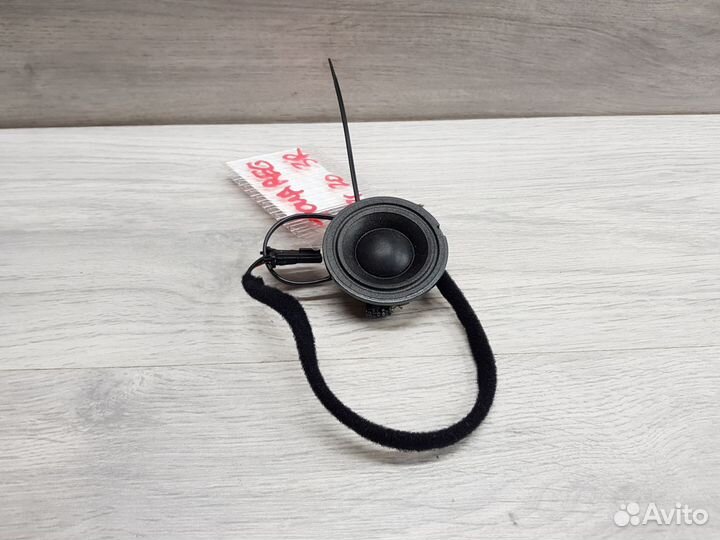 Динамик двери Volkswagen Touareg 2002-2010