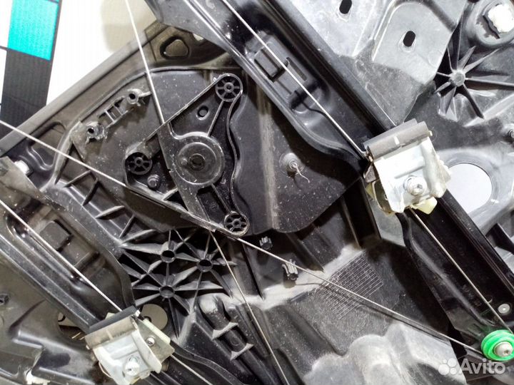 Б/У Стеклоподъемник задний правый#001