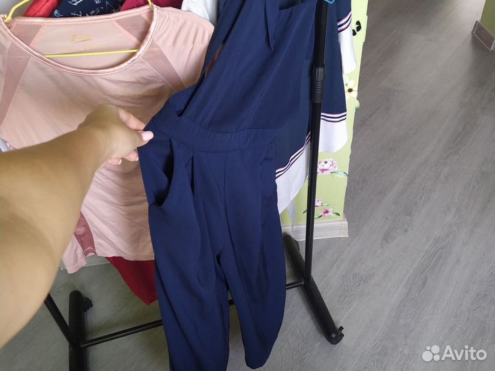 Женские вещи 42-44