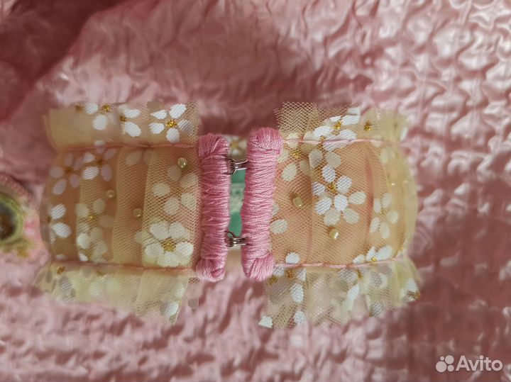 Чокер с ромашками и бабочкой