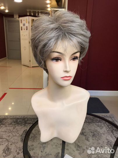 Седой парик из термоволокна