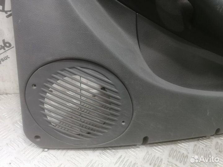 Обшивка двери передняя правая Fiat Albea 2002