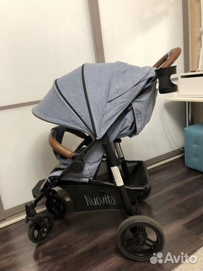 Коляска прогулочная