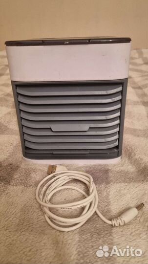 Настольный вентилятор