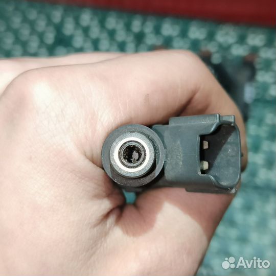 Форсунка топливная Toyota Corolla 120 3ZZ-FE / 4ZZ