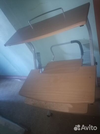 Компьютерный стол