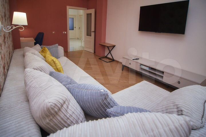 2-к. квартира, 75 м², 2/8 эт.