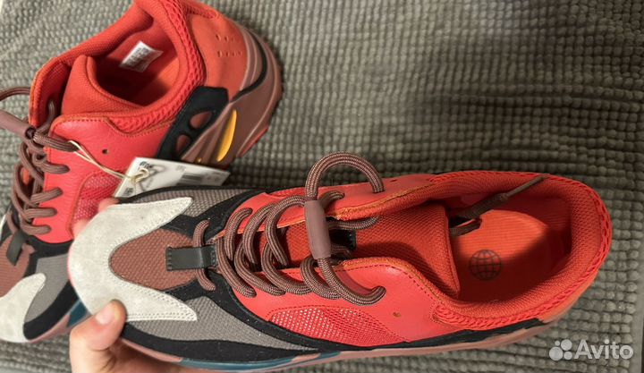 Adidas Yeezy Boost 700 «Hi-Res Red»