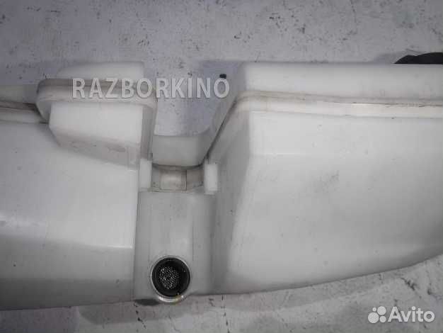 Бачок омывателя Ниссан