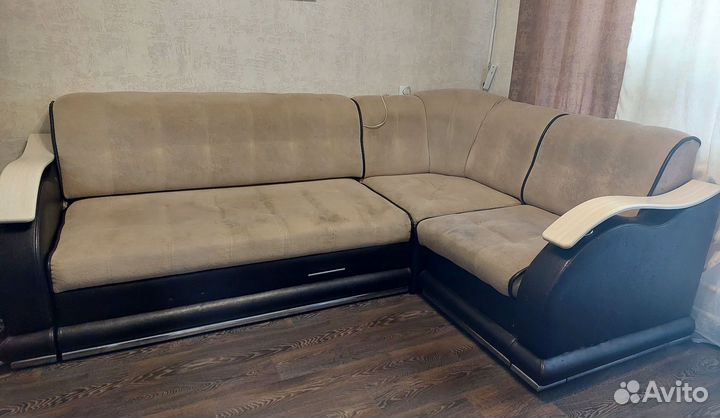 Угловой диван