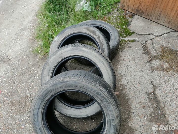 Bridgestone Dueler H/P Sport 235/55 R17