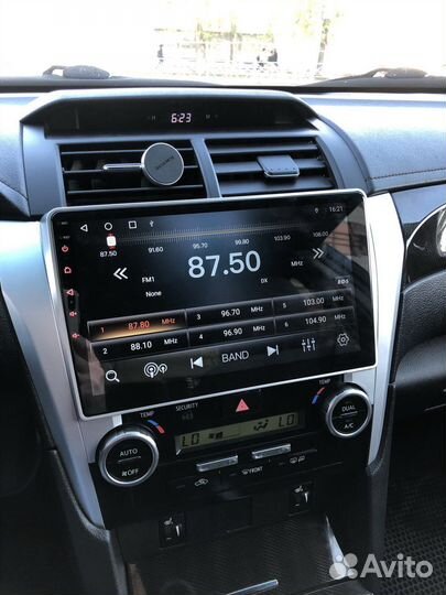 Магнитола Toyota Camry 7 XV 50 2011-2014 2/32