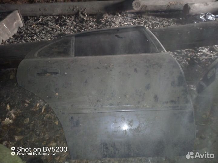 Двери Toyota Sprinter AE100