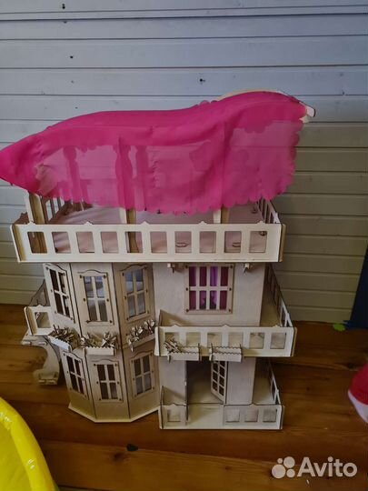 Домик для кукол