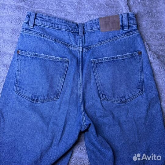 Джинсы свободные