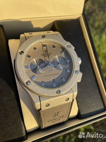 Часы hublot