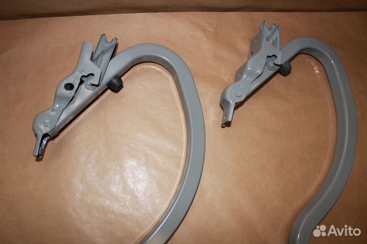 Петля крышки багажника Kia Rio (2011) левая