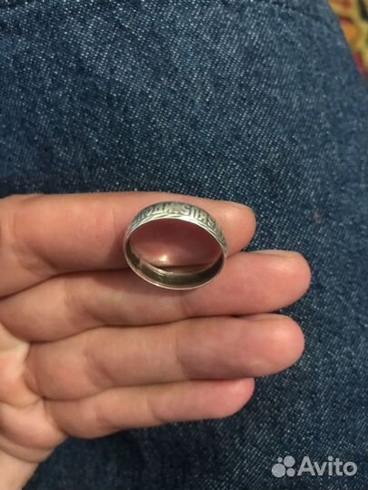Серебряное кольцо