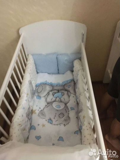 Бортики в кроватку бу и одеялко