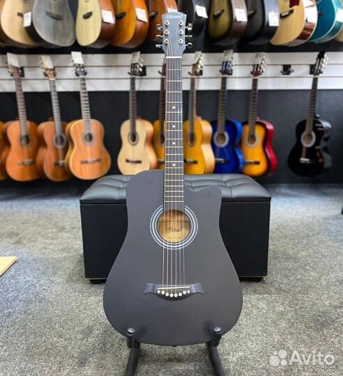 Акустическая гитара