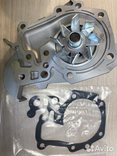 Помпа водяная logan sandero largus 1.6 8v WP0502