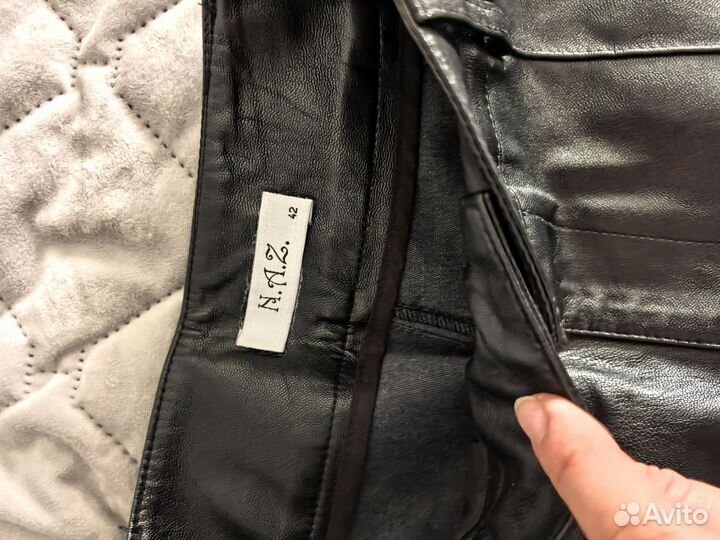 Брюки под кожу