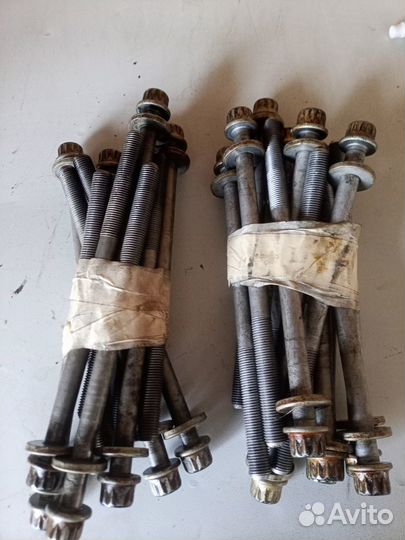 Болты ГБЦ EJ20Х и EJ20TT (11095AA041)