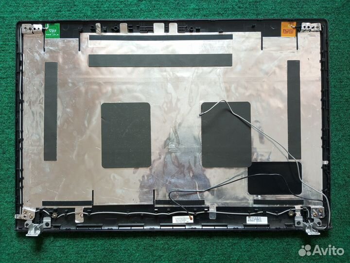 Крышка матрицы Samsung RV511