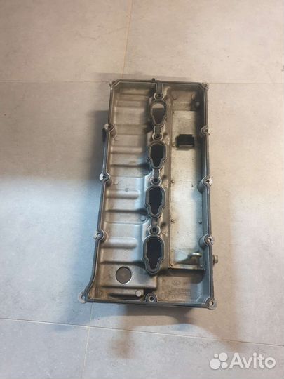 Клапанная крышка D4CB