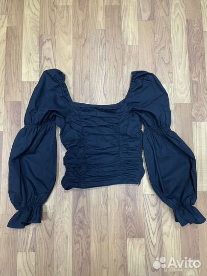 Кофта женская с объемными рукавами