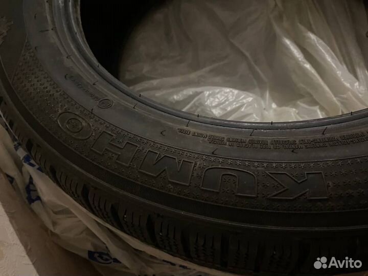 Kumho I'Zen RV Asymmetric 225/55 R19