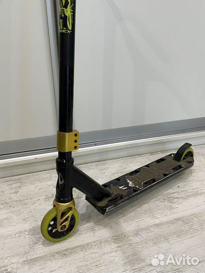 Трюковой самокат