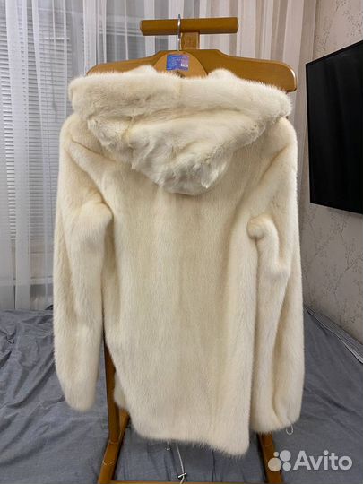 Шуба норковая с капюшоном