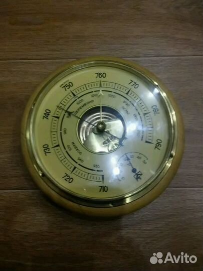 Баротермометр настенный бтк-С
