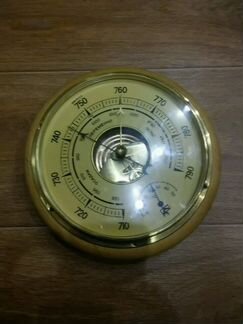 Баротермометр настенный бтк-С