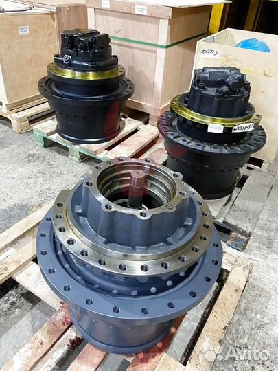Бортовой редуктор хода Hitachi ZX210H 9195447