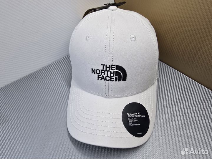 Бейсболка The North Face белая