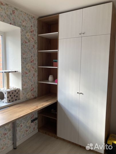 Рабочая зона на заказ со шкафом