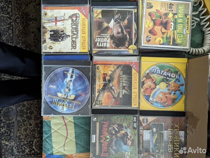 Компьютерные игровые диски, несколько аудиокниг