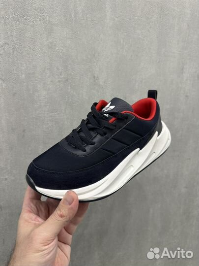 Кроссовки adidas