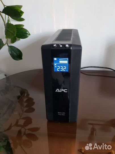 Бесперебойник APC Back UPS PRO 900
