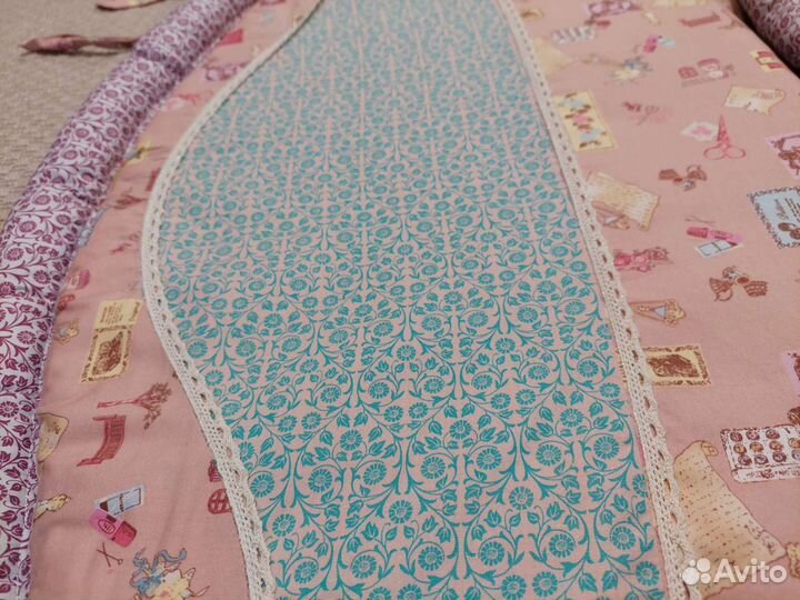 Бортики и постельное белье в кроватку