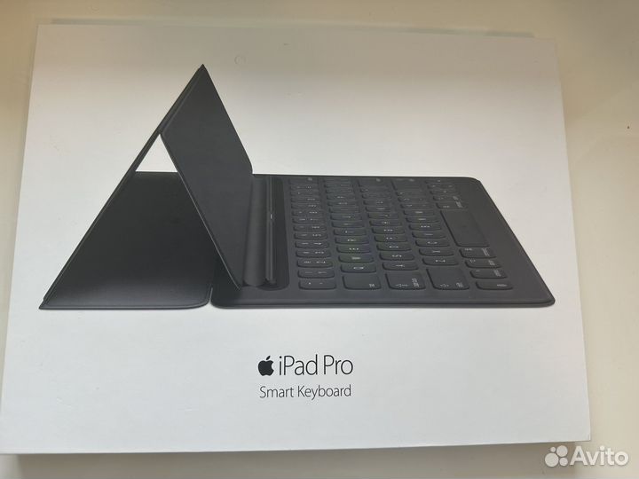 iPad pro SMART keyboard