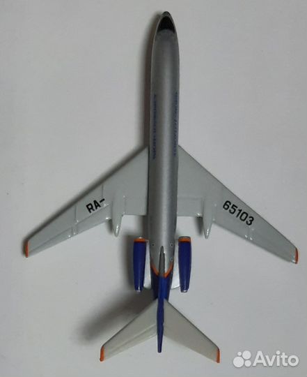 Модель самолета ту-134А-3 Аэрофлот-Норд 1:500
