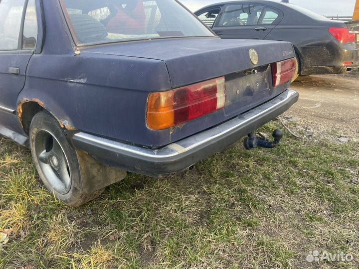 Задний ноускат BMW E30