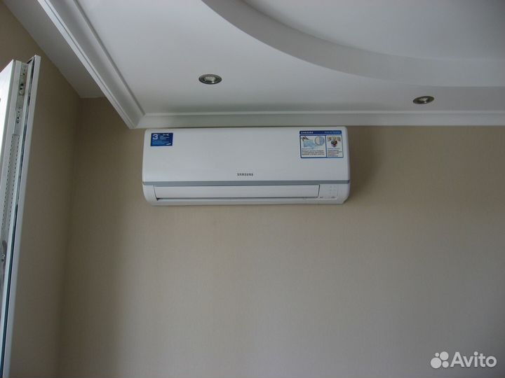 Монтаж кондиционера в квартире. Daikin ftxb25c / rxb25c. Установленные кондиционеры в комнате. Кондиционер с установкой чебоксары для дома. Установка кондиционеров в орле.