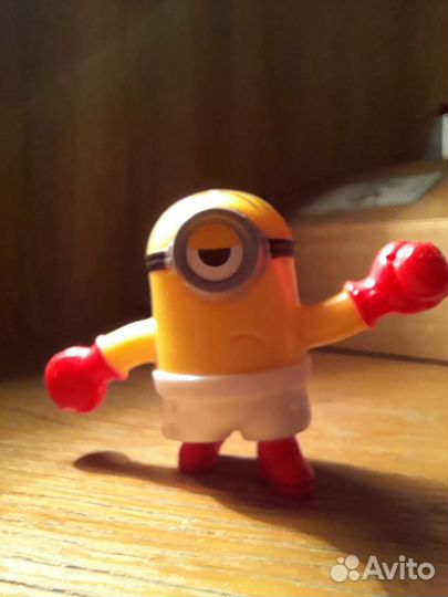 Миньоны из макдональдса